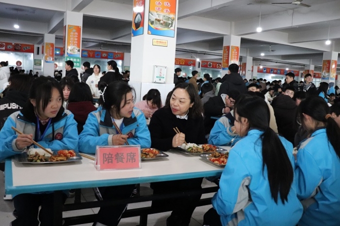 �����ů��������ְ�̷ܽ�������