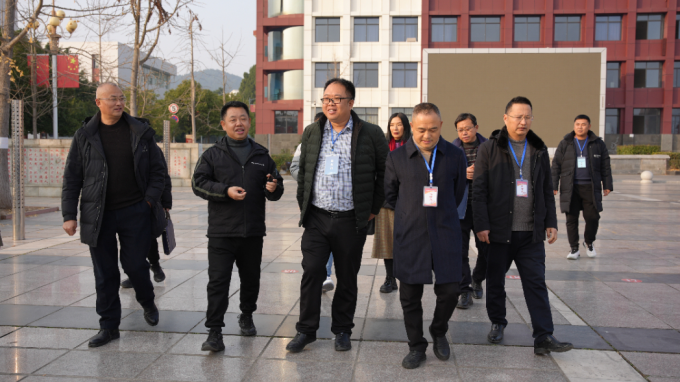 �򵼾�ע����ƪ ���ʸ��ܴ���У