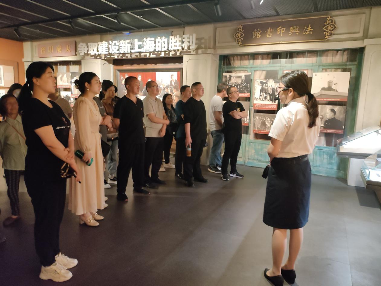 ʫ����Ϲ� ��Т��ǰ��